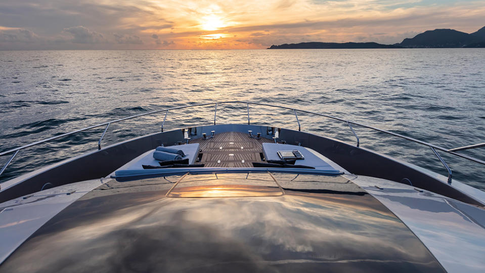 Riva 90 Argo flybridge yacht