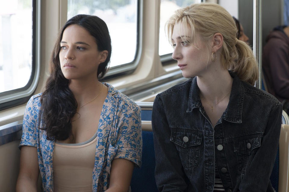 Michelle Rodriguez and Elizabeth Debicki in <em>Widows</em> (Suzanne Tenner/20th Century Fox)