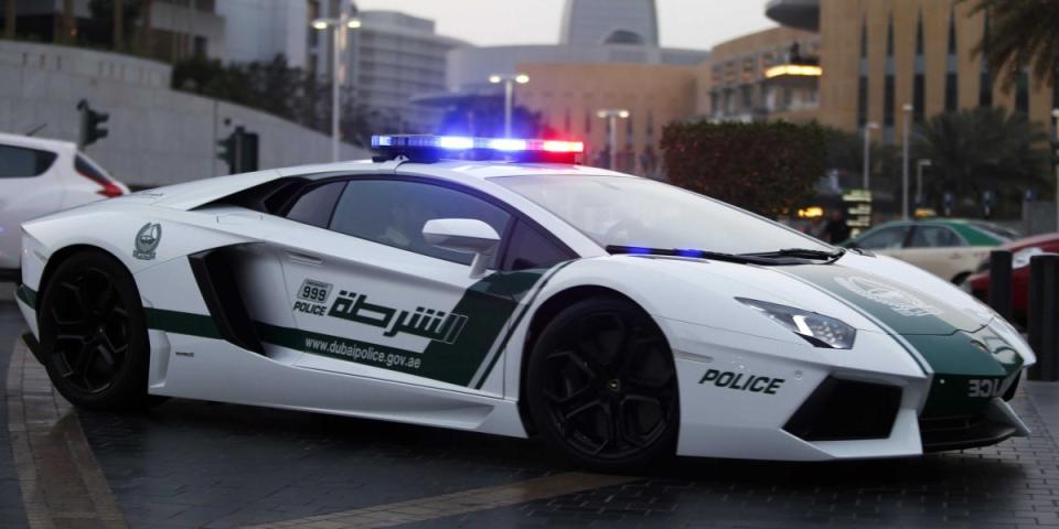 dubai police lamborghini aventador