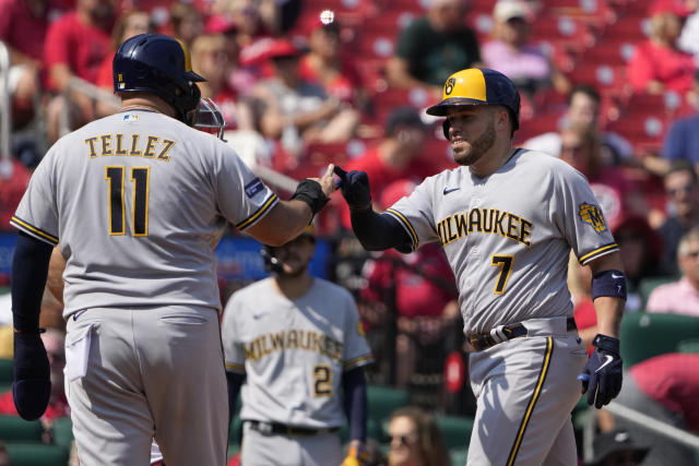 Caratini and Perkins homer in the Brewers' 6-0 victory over the Cardinals, Pro National Sports