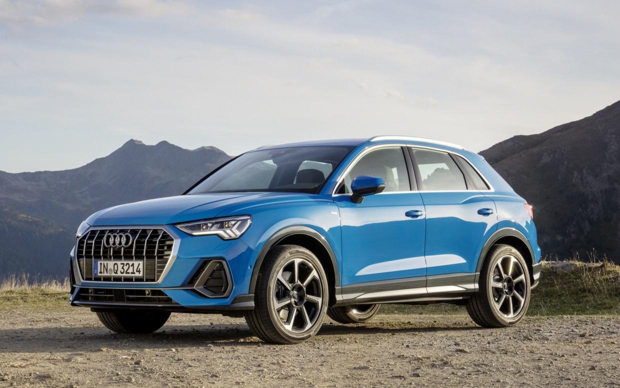 Audi Q3 Sportback Black Edition 35 TFSI S-tronic in turbo blue