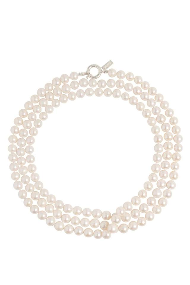 7 Ways to Wear Pearls That Will Make You Fall in Love With the Classic  Beauties All Over Again - Yahoo Sports