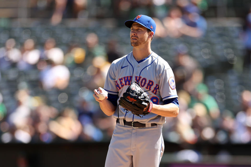 OAKLAND, CALIFORNIA - SEPTEMBER 24: Jacob deGrom #48 of the New York Mets stands on the mound after he gave up a double to Dermis Garcia #76 of the Oakland Athletics that scored two runs in the first inning at RingCentral Coliseum on September 24, 2022 in Oakland, California. (Photo by Ezra Shaw/Getty Images)