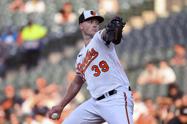 Orioles se sobreponen a jonrón de Trout y vencen 3-1 a Angelinos