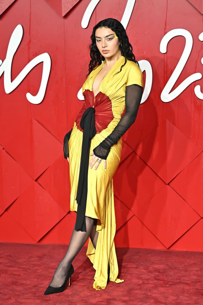 fashion awards 2023 best dressed red carpet