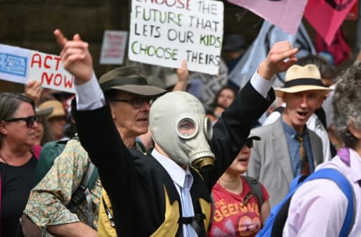 "Extinction Rebellion" activists staged a sit-in on a busy road in Sydney