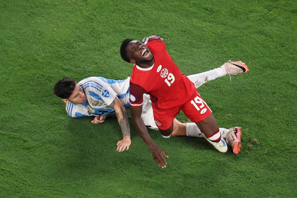 Alphonso Davies suffers ankle injury in Copa America semi-final