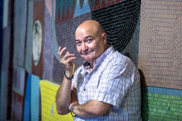 Larry de Clay, feliz con el personaje que interpreta en el Teatro San Martín, en la puesta de Cyrano que encabeza su amigo el Puma Goity