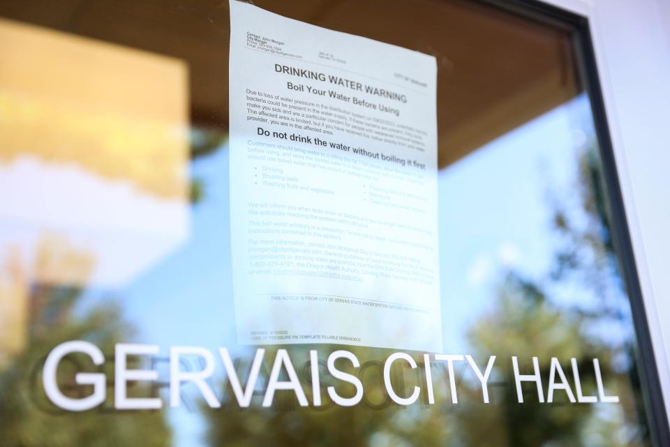 A sign at Gervais City Hall warns residents to boil their water before using it.