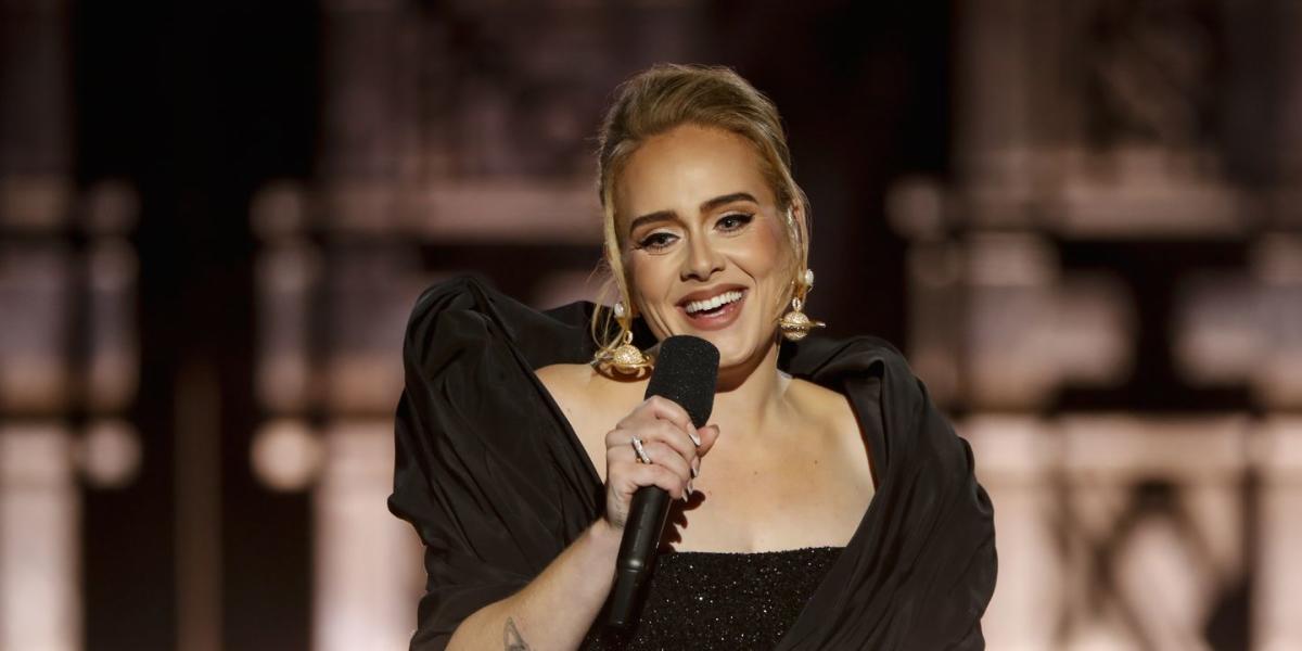 Adele Wore Commission Promoting '30