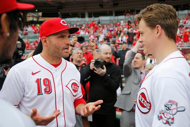 Joey Votto, Man of the People, Watches Cincinnati Reds Game with