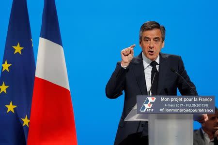 Francois Fillon, former French Prime Minister, member of the Republicans political party and 2017 presidential election candidate of the French centre-right delivers a speech at a campaign rally in Aubervilliers, Paris suburb, March 4, 2017. REUTERS/Philippe Wojazer