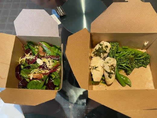 Food is served to guests in cardboard containers (Tripadvisor/Steven Coussement)