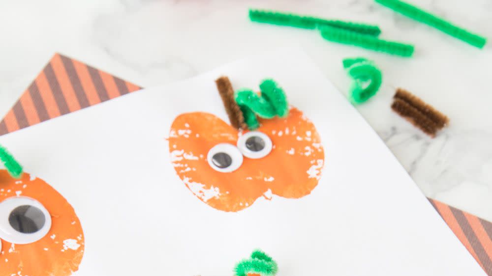 apple stamping pumpkin easy thanksgiving crafts for kids