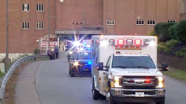 PHOTO: The procession for fallen West Virginia State Trooper Sgt. Cory Maynard (The procession for fallen West Virginia State Trooper Sgt. Cory Maynard)