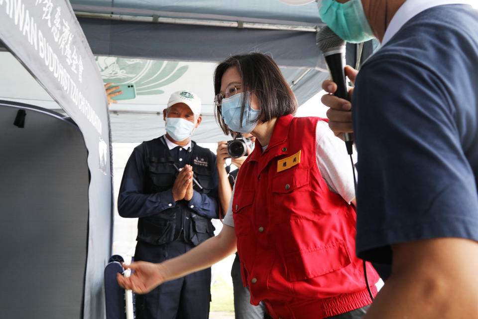 921國家防災日在臺南都會公園奇美博物館前廣場演練，總統蔡英文特別感恩慈濟，並參訪支援防救災的慈濟慈悲科技。