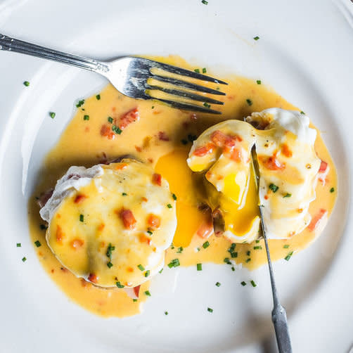 <strong>Get the <a href="https://food52.com/recipes/23251-fried-green-tomato-benedict-with-smithfield-ham-pimiento-cheese-hollandaise" target="_blank">Fried Green Tomato Benedict with Smithfield Ham & Pimiento Cheese Hollandaise recipe</a> from F for Food</strong>