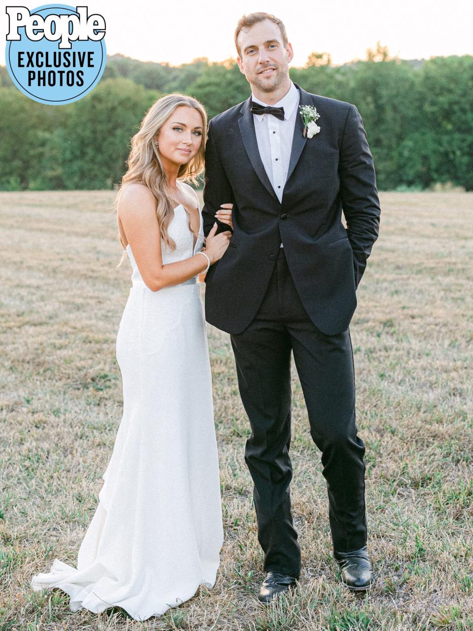 Wedding moments of Jason Albers and Elizabeth Pace  at Allenbrooke Farms in Nashville, TN.