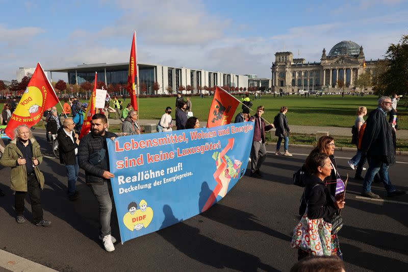 Protest to promote energy independence from Russia, in Berlin