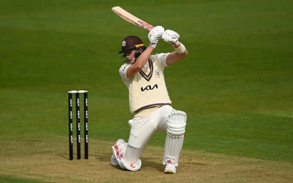 Jamie Smith batting for Surrey