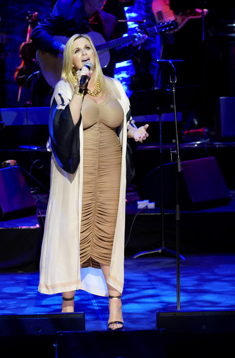 Trisha Yearwood performs during the induction ceremony of Brooks & Dunn during the 2019 Medallion Ceremony at the Country Music Hall of Fame and Museum on Sunday, Oct. 20, 2019 in Nashville, Tenn. (Photo by Sanford Myers/Invision/AP)