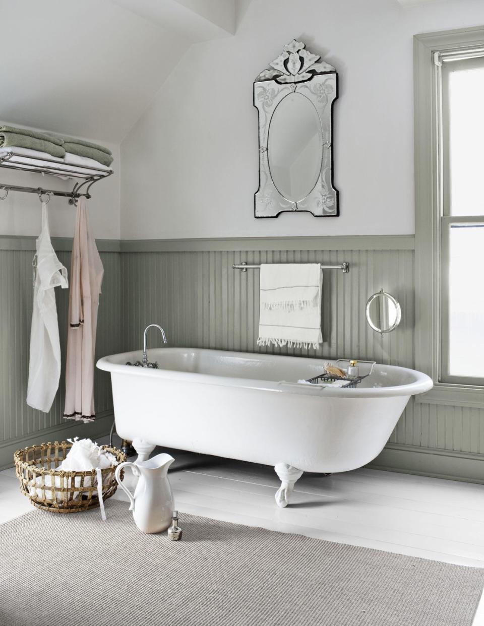 Creative Clawfoot Tub Ideas for Every Bathroom