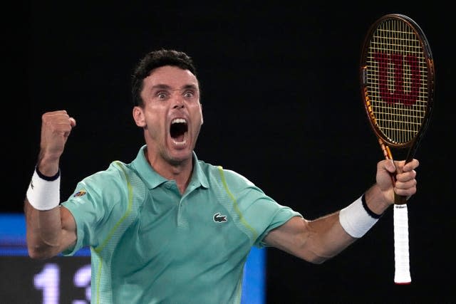 Roberto Bautista Agut celebrates his victory 