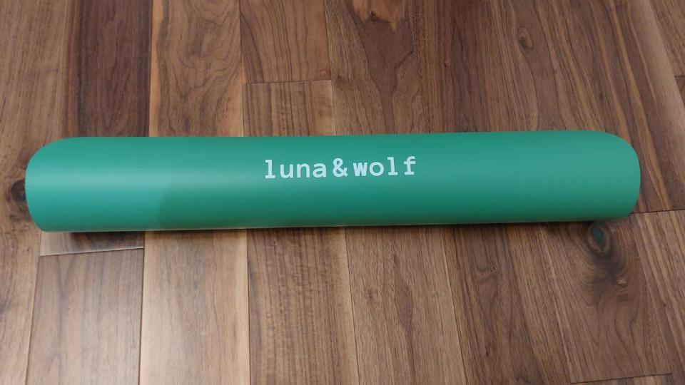 Lumi Therapy Eco Wolf Yoga Mat review