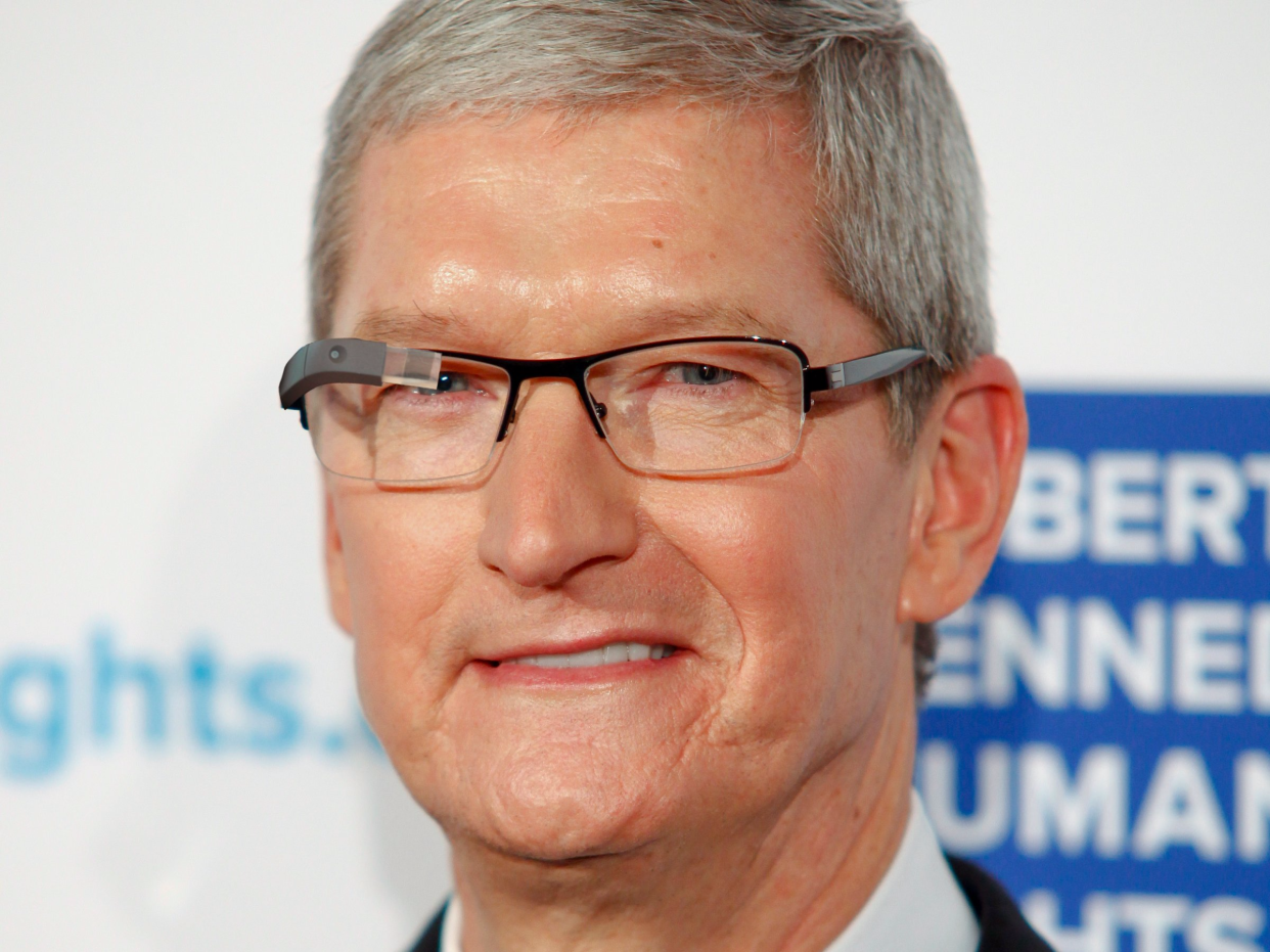 tim cook google glass