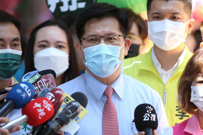 民進黨新北市長參選人林佳龍出席今（25）日中午與行政院長蘇貞昌的便當會（圖／林佳龍競選辦公室提供）