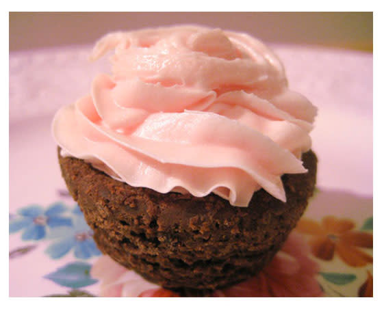 Pretty-in-Pink Brownie Cupcakes
