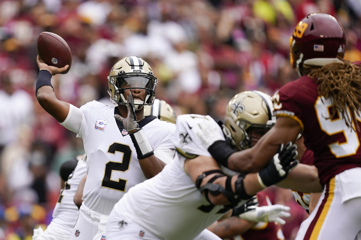 New Orleans Saints quarterback Jameis Winston completed a long touchdown as the first half expired. (AP Photo/Alex Brandon)