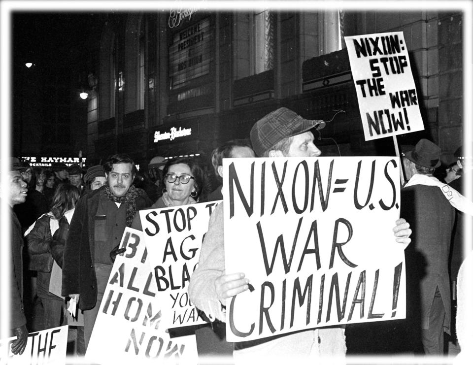 Protesters against the policies of President Richard Nixon. (Photo: AP; digitally enhanced by Yahoo News)