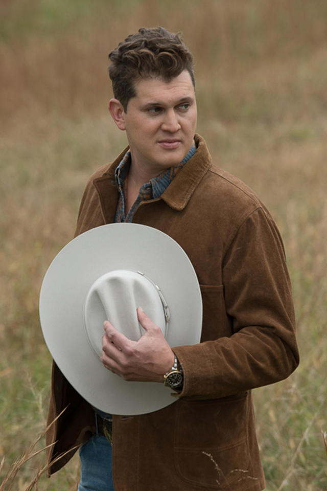 Jon Pardi Epitomizes Retro Cowboy Style