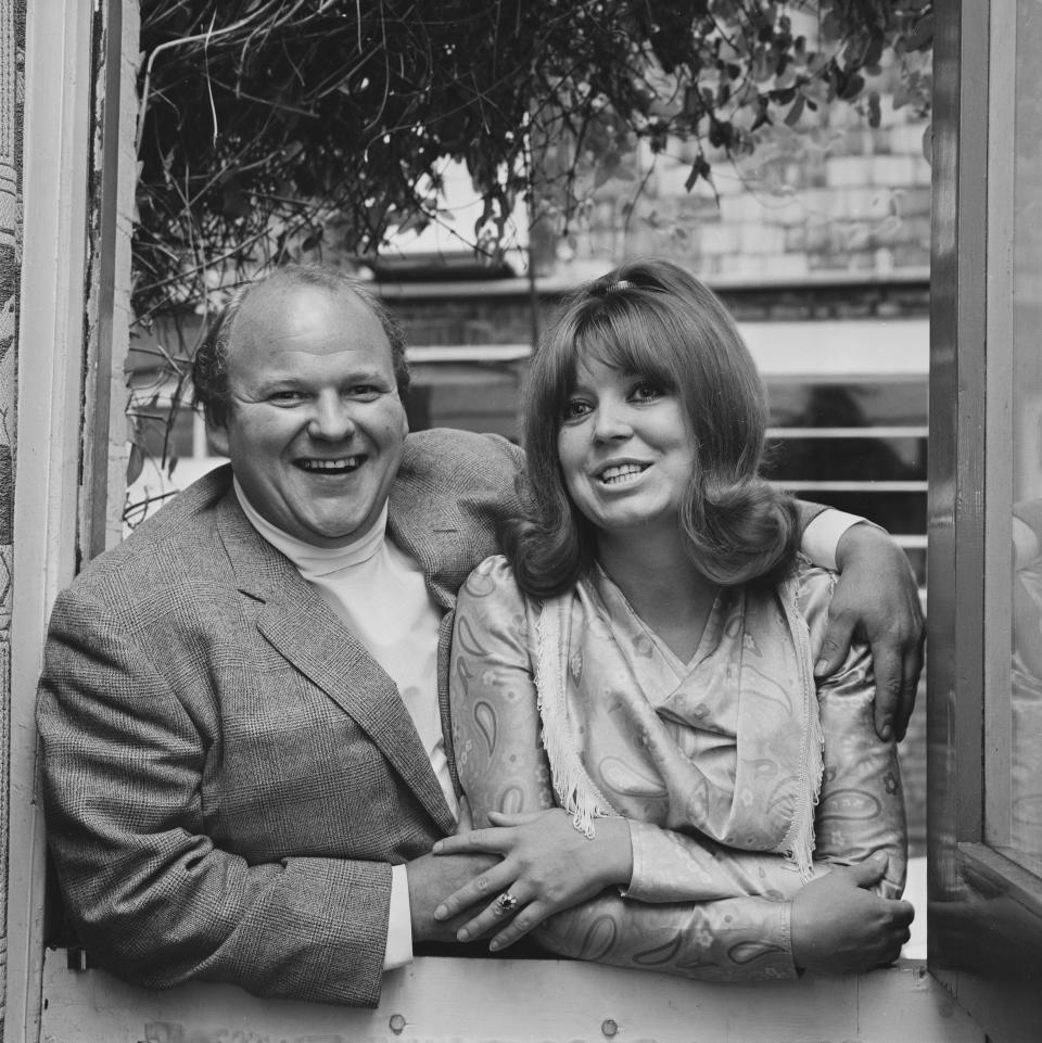 English actors Roy Kinnear (1934 - 1988) and Carmel Cryan, UK, 2nd August 1969. (Photo by Norman Potter/Daily Express/Hulton Archive/Getty Images)