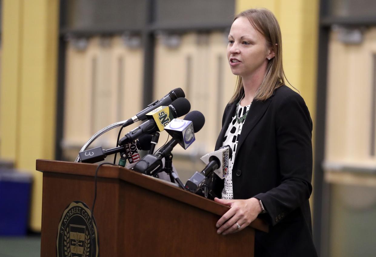 St. Norbert College women's basketball coach Amanda Leonhard-Perry is a former player and assistant for Kevin Borseth.