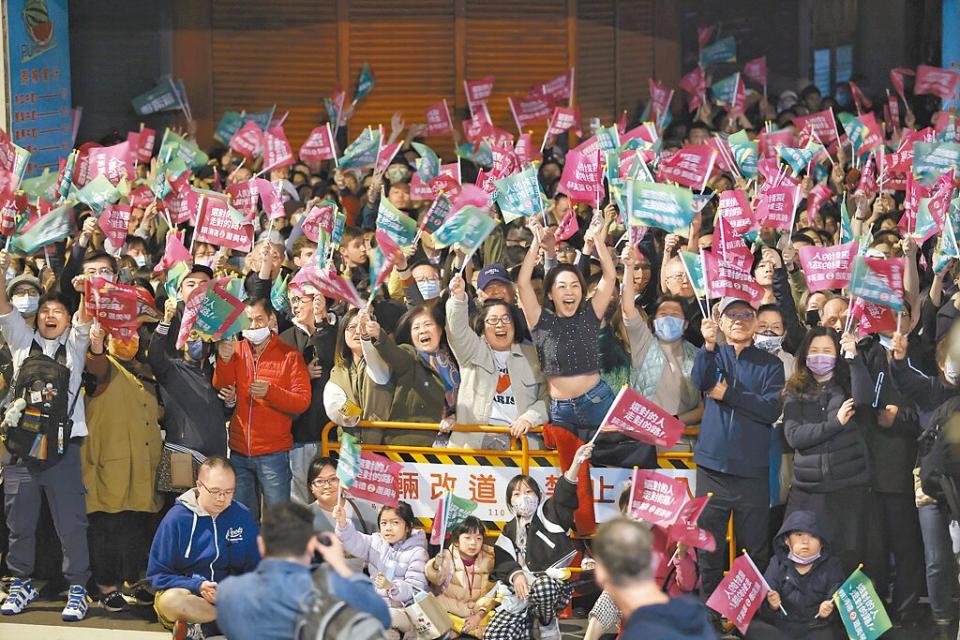 民進黨正副總統候選人賴清德、蕭美琴勝選，法人預期，國防航太、生技醫療及重電綠能三大產業成長趨勢不變。圖／本報資料照片