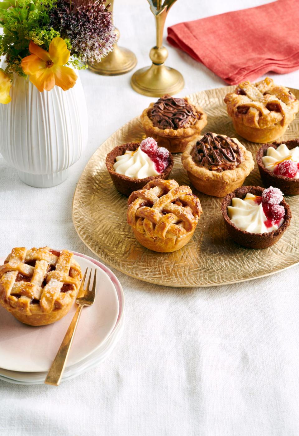 Mini Cinnamon-Apple Pies