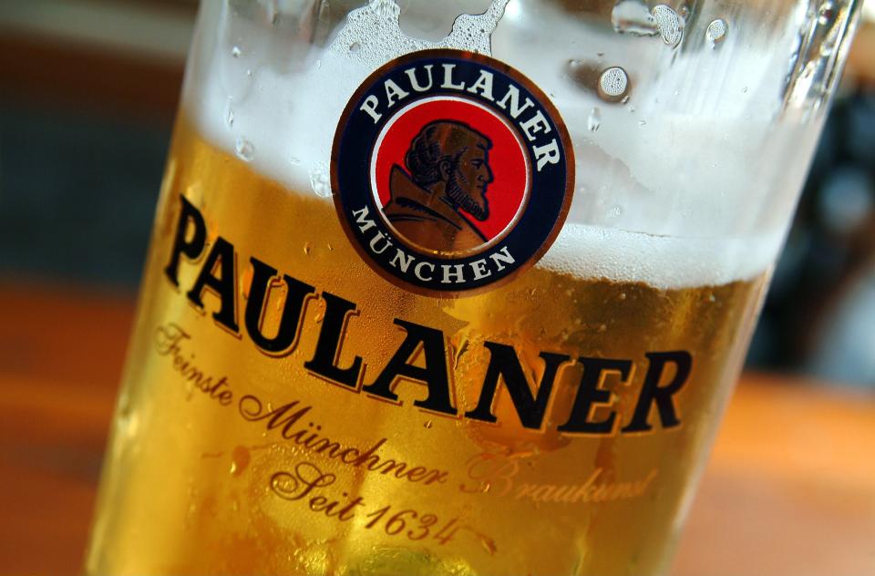 <p>Es folgt auf Platz sechs die Münchner Paulaner-Gruppe mit einem Absatz von 4,7 Millionen Hektolitern in Deutschland. Zur 1634 gegründeten Paulaner Brauerei gehören unter anderem die Marken Paulaner, Kultbücher, Fürstenberg und Hoepfner. (Foto: gettyimages) </p>