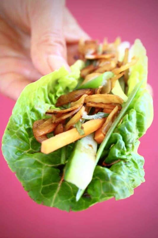 <p><strong>Get the recipe here: <a href="https://www.rhiansrecipes.com/vegan-crispy-duck-lettuce-wraps-gf/" rel="nofollow noopener" target="_blank" data-ylk="slk:Vegan Crispy Duck Lettuce Wraps;elm:context_link;itc:0;sec:content-canvas" class="link ">Vegan Crispy Duck Lettuce Wraps</a></strong></p>