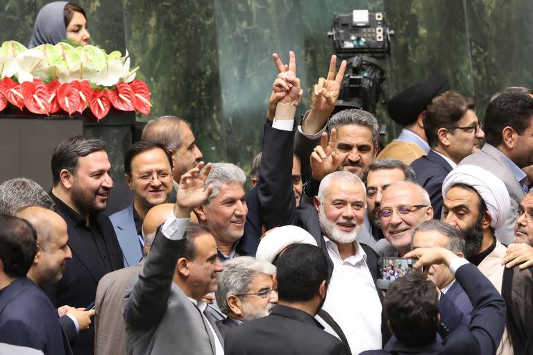 El líder de Hamas, Ismael Haniyeh, en la ceremonia de asunción del presidente Masoud Pezeshkian, en Teherán. (AFP)