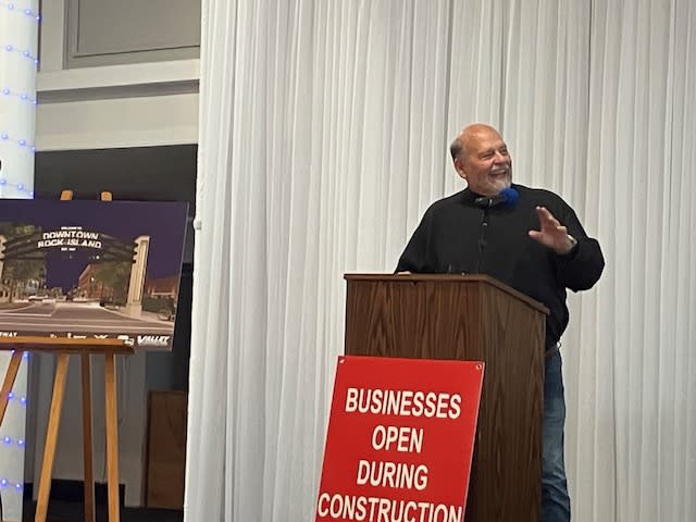 Rock Island Mayor Mike Thoms introduces the meeting on the downtown reconstruction project, Wednesday, April 10, 2024 (photo by Jonathan Turner).