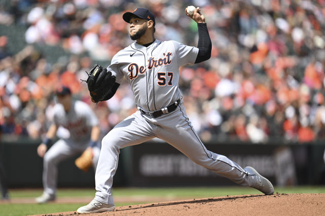 Mize gets 1st win; Tigers beat Astros 6-2 in Hinch’s return