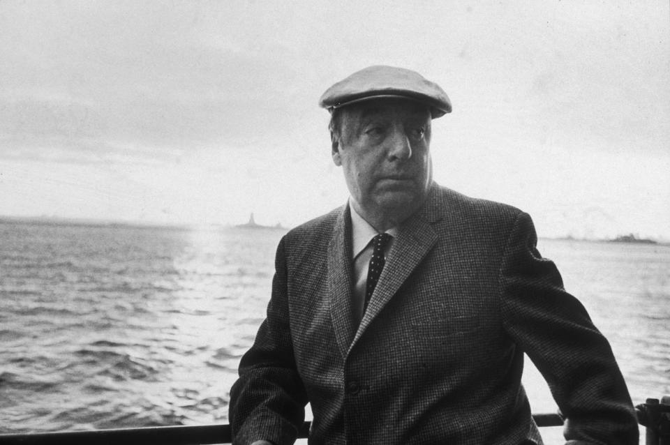 Pablo Neruda en Nueva York (Photo by Sam Falk/New York Times Co./Getty Images)