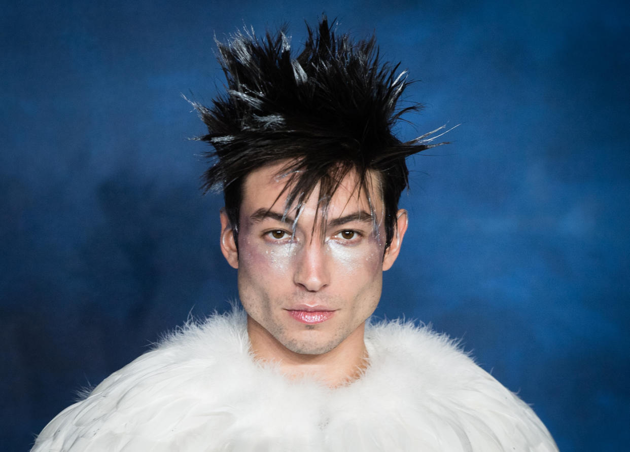 Ezra Miller (26) bei der Premiere von “Fantastic Beasts: The Crimes of Grindelwald” in London. (Bild: Getty Images)