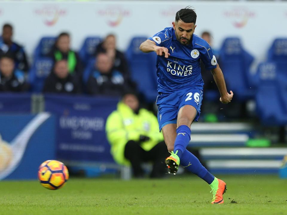 Riyad Mahrez puts Leicester City 2-1 up against Hull