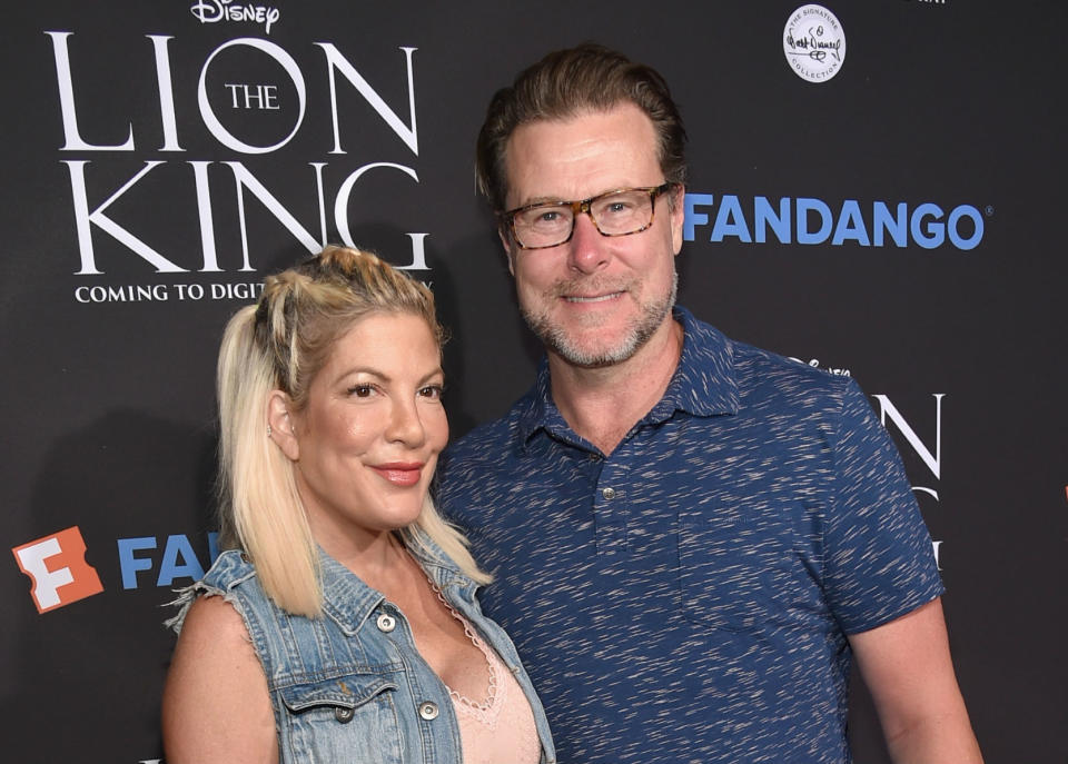 <p>Tori Spelling y Dean McDermott llevaban varios años casados y cuatro hijos en común cuando la actriz descubrió que su marido le había sido infiel. En un principio, la relación estuvo a punto de acabarse, pero los dos pelearon por ella y ahora están más unidos que nunca. Incluso dieron la bienvenida a su quinto retoño en 2017. (Foto: Alberto E. Rodriguez / Getty Images). </p>