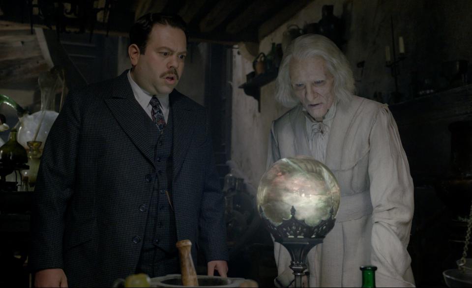 Dan Fogler and Brontis Jodorowsky in <i>The Crimes of Grindelwald</i>