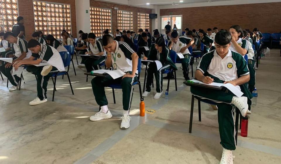 Estudiantes Antioquia y Caldas se preparan para las pruebas Saber. Foto: Aris Mining