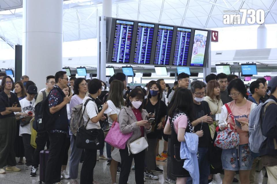 香港國際機場航班至今大致維持正常。(資料圖片／林俊源攝)